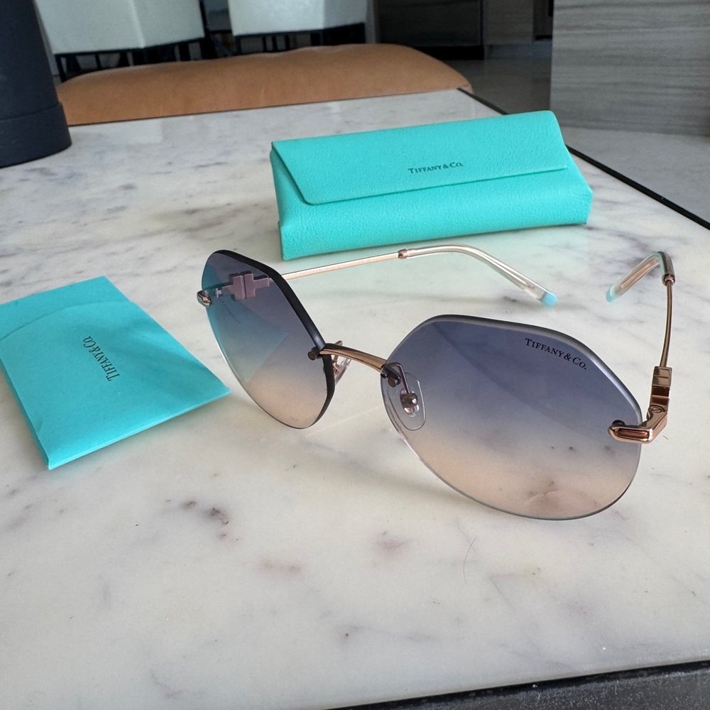 Tiffany & Co Womens Irregular Rimless Gradient Lens Sunglasses TF36077 Gold